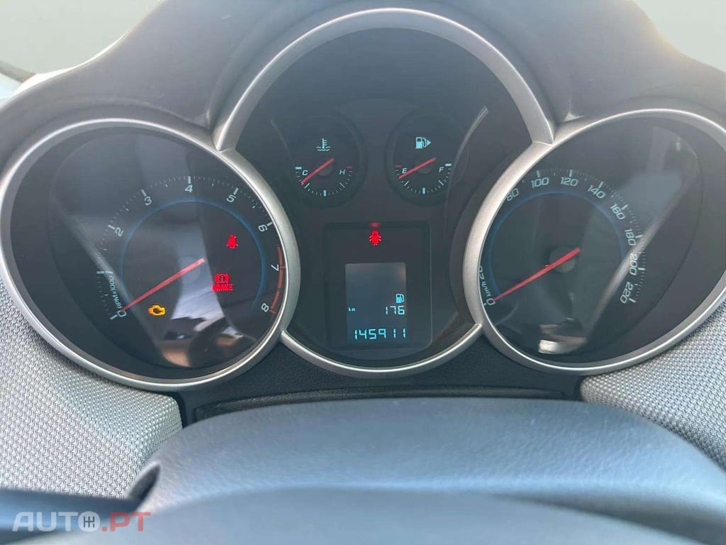 Chevrolet Cruze 1.6 LS