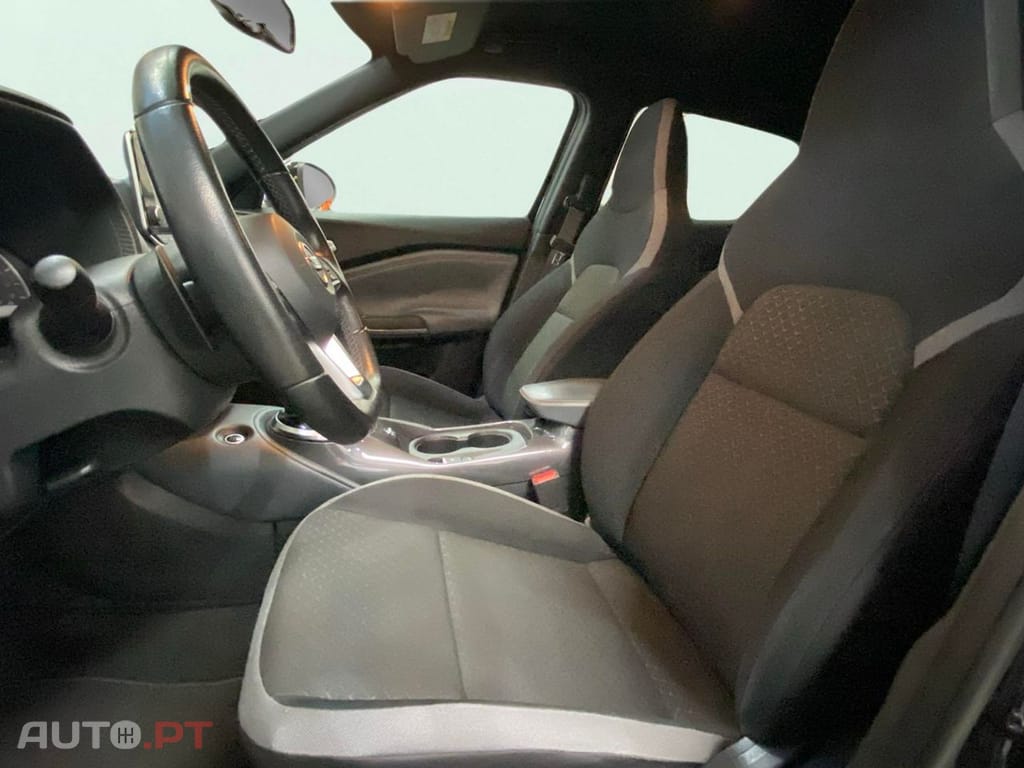 Nissan Juke 1.0 DIG-T N-Connecta DCT