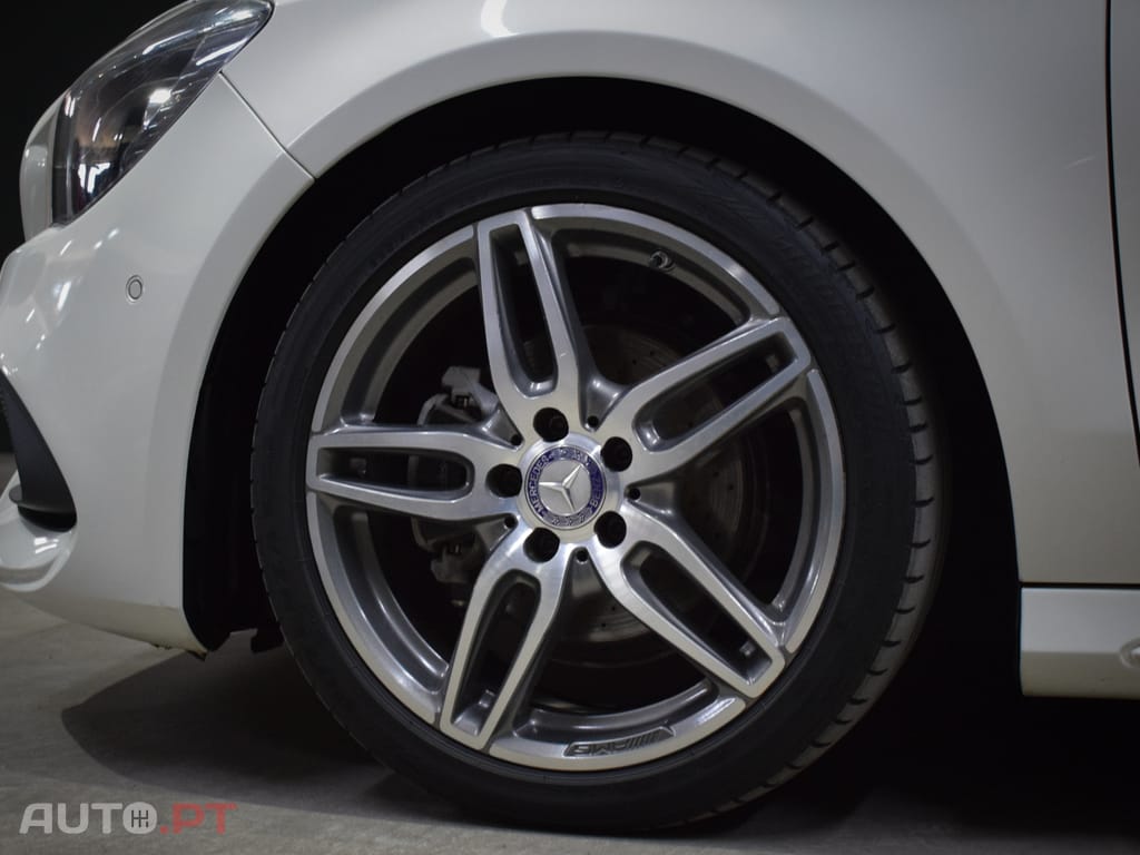 Mercedes-Benz CLA 180 AMG