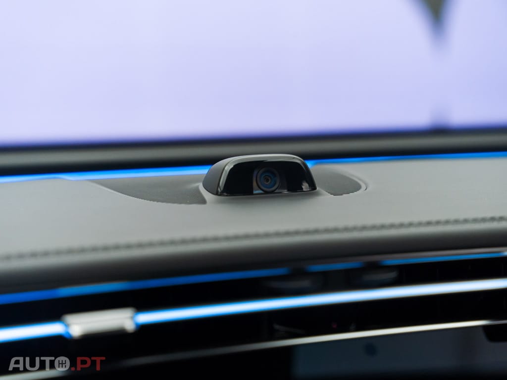 Mercedes-Benz E 300 e Avantgarde