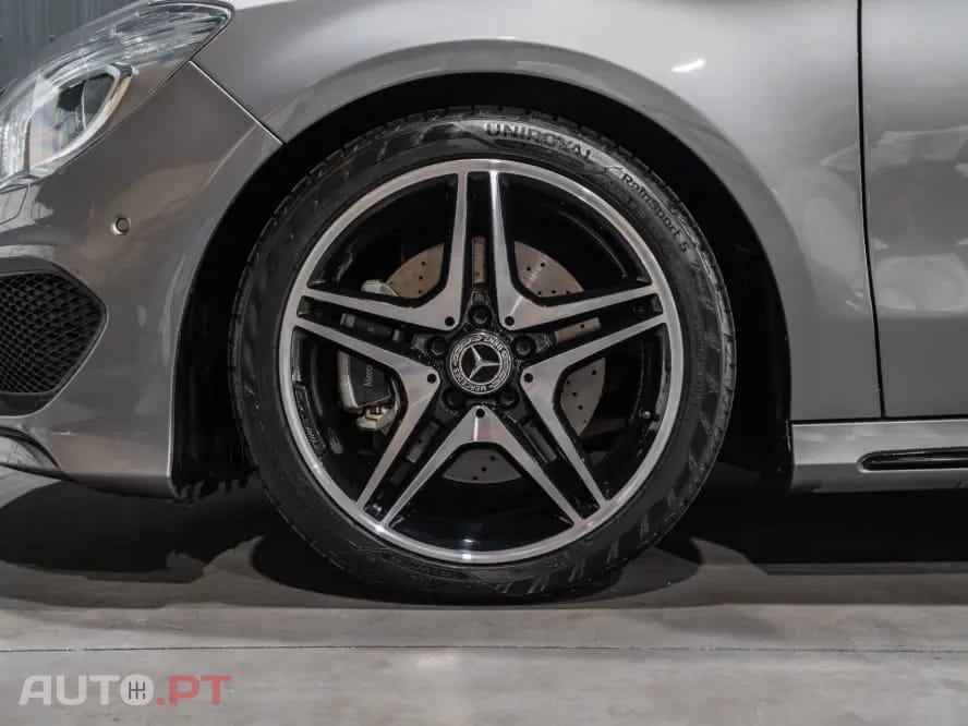 Mercedes-Benz CLA 220 d Shooting Brake AMG Line Aut.