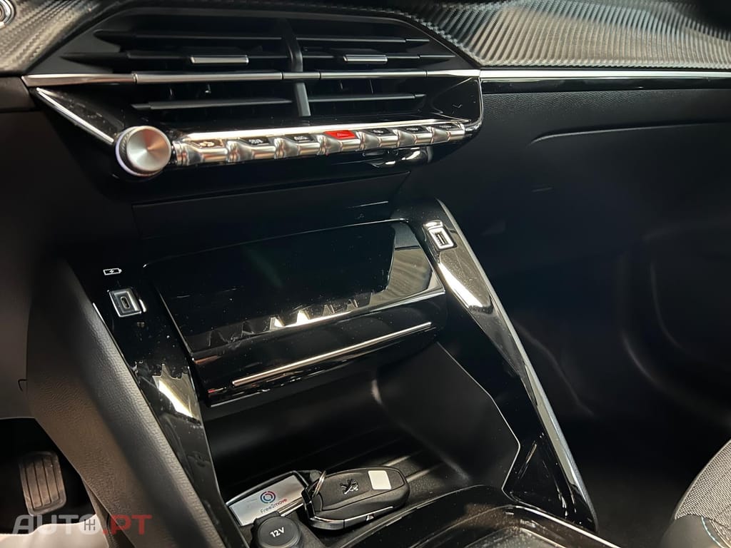 Peugeot E-208 50 kWh Allure Pack