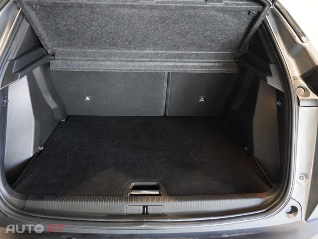 Peugeot 2008 1.2 PureTech Allure