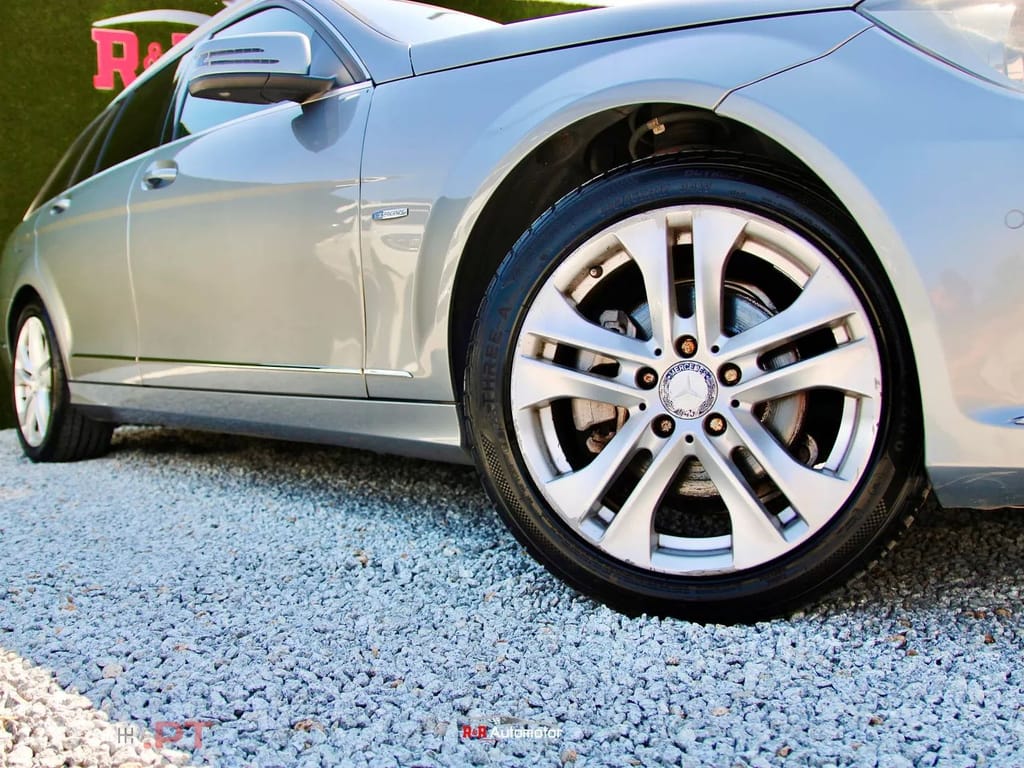 Mercedes-Benz C 220 CDi Avantgarde BlueEfficiency