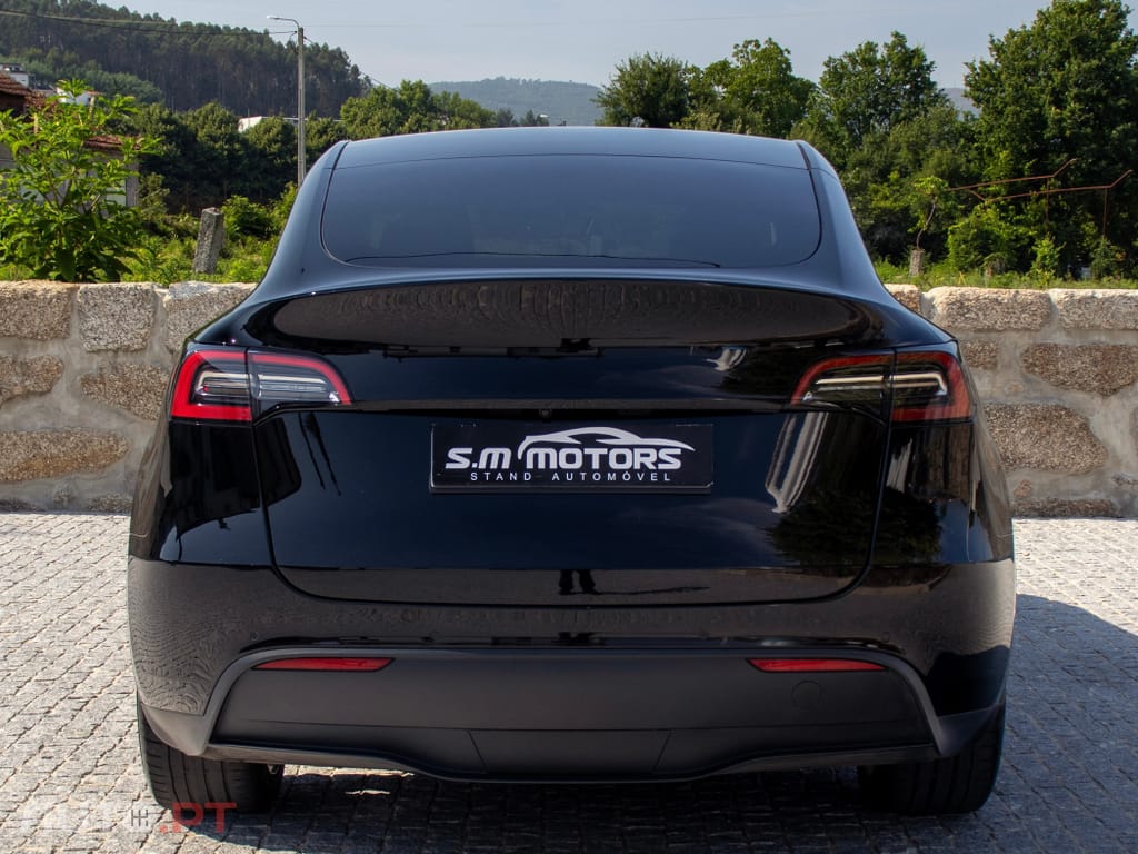 Tesla Model Y Long Range Dual Motor AWD