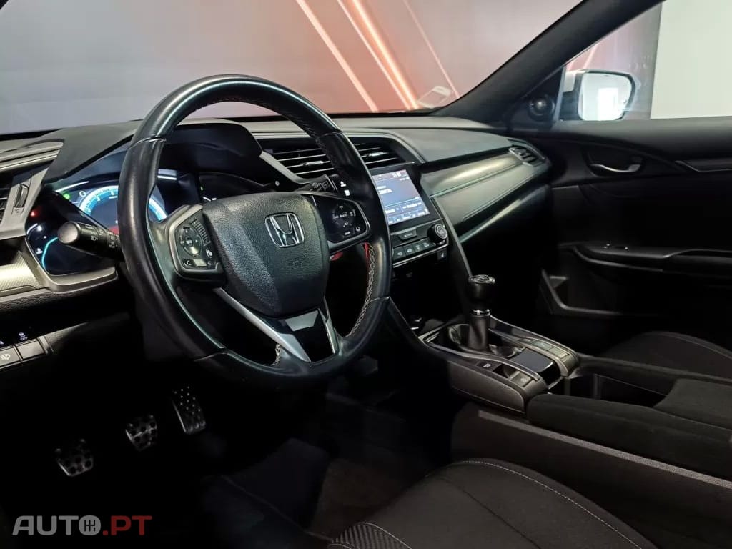 Honda Civic 1.0 i-VTEC Elegance