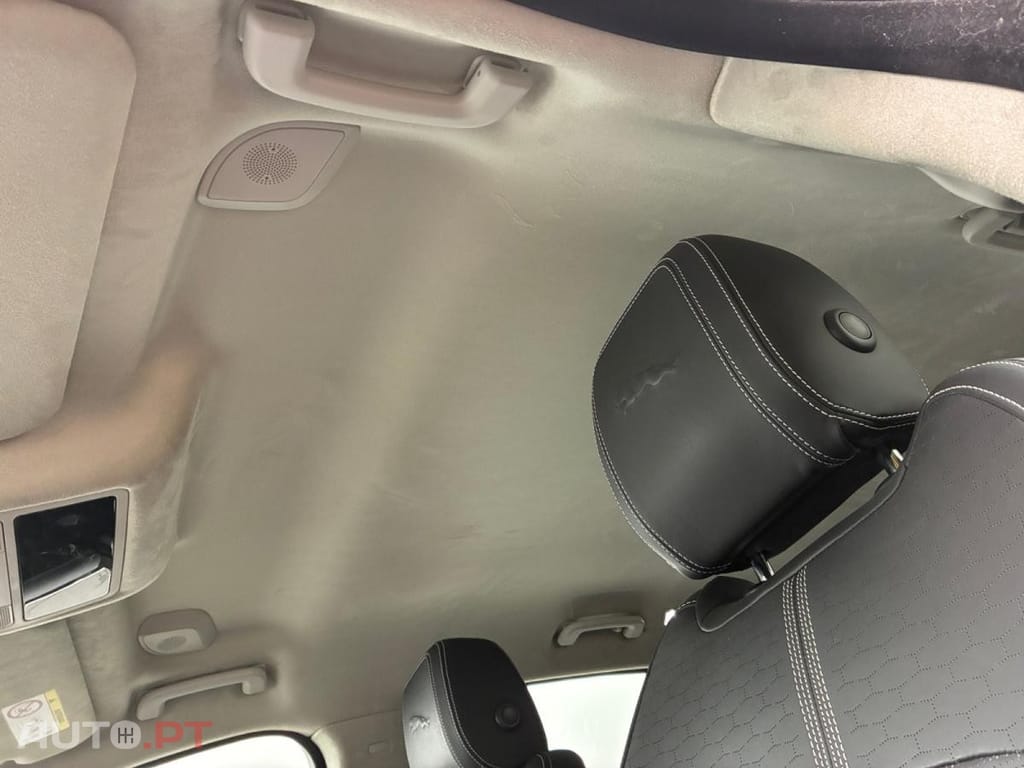 Jaguar F-Pace 2.0 P400e AWD R-Dynamic SE