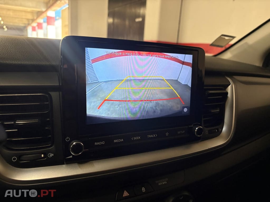 Kia Stonic 1.2 by FILA