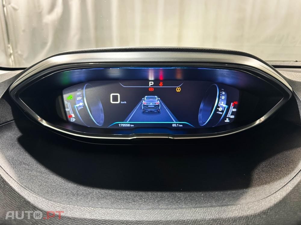 Peugeot 3008 1.6 BlueHDi Crossway EAT6