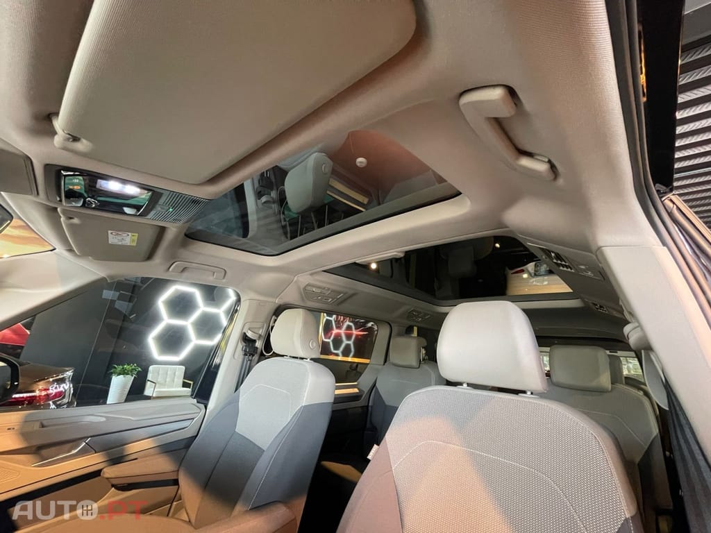 Volkswagen Multivan 2.0 TDI BM Longa Comfortline DSG