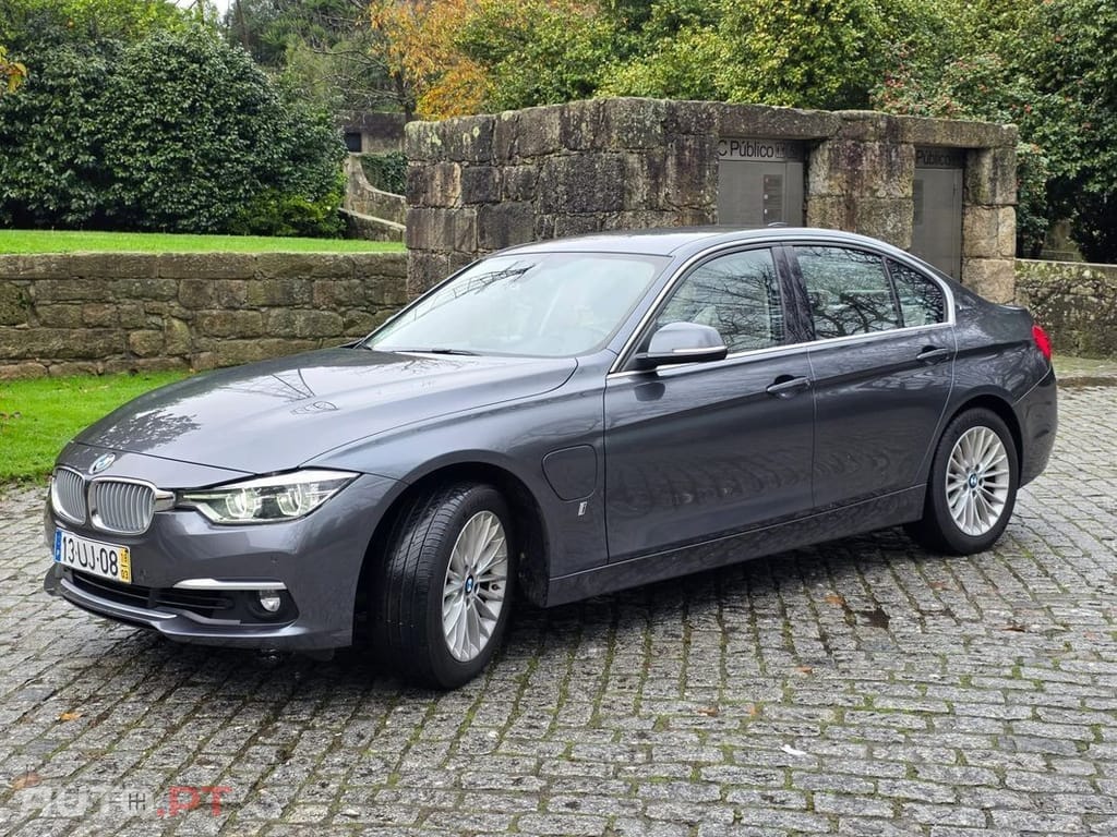 BMW 330 e iPerformance Line Luxury