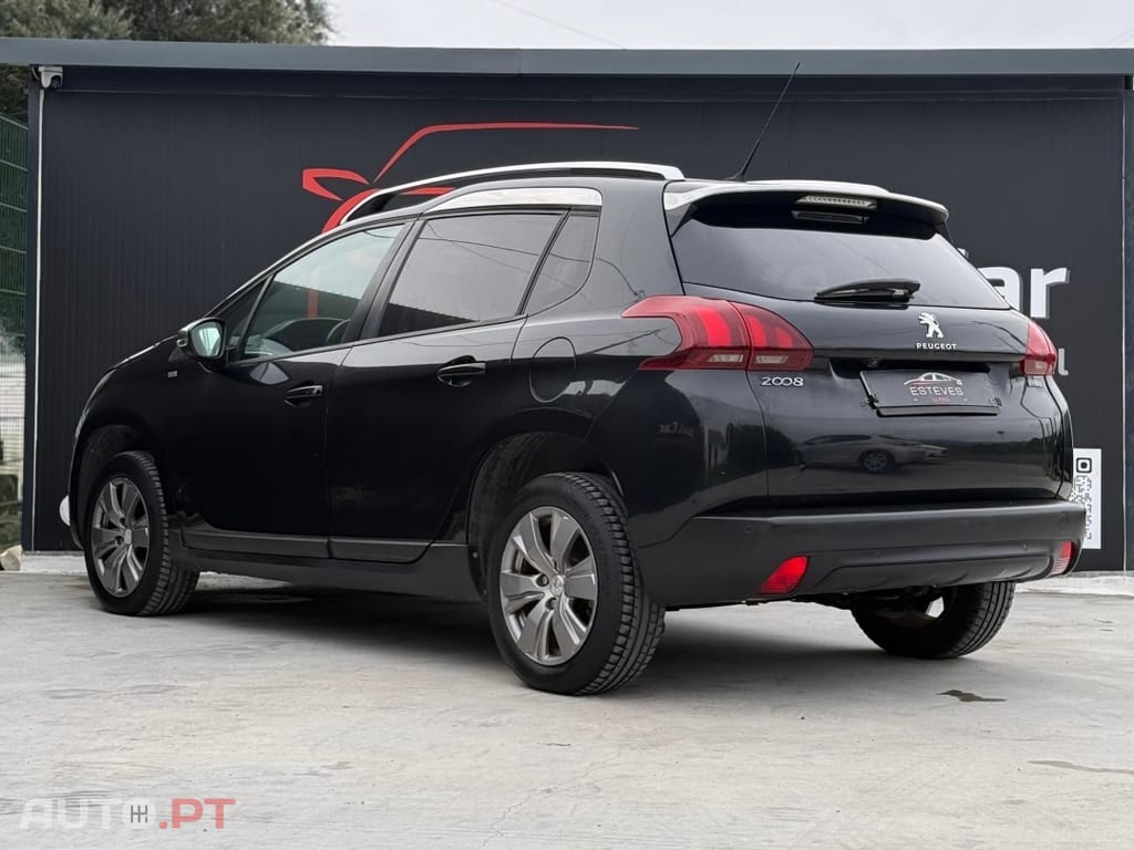 Peugeot 2008 1.2 PureTech Access
