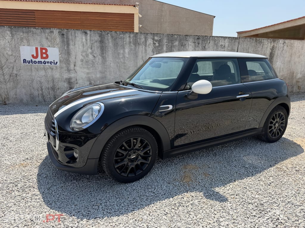 MINI Cooper Cooper D