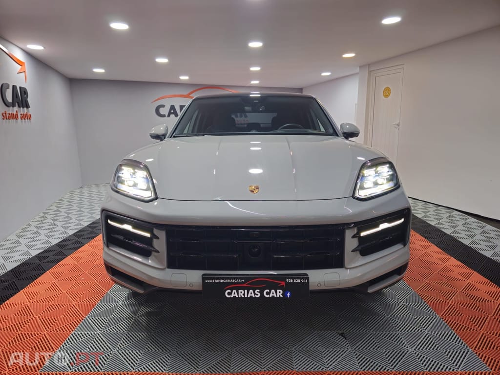 Porsche Cayenne E-Hybrid Black Edition