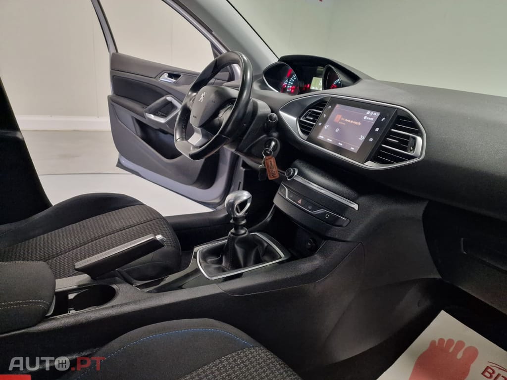 Peugeot 308 SW 1.5 BLUEHDI STYLE