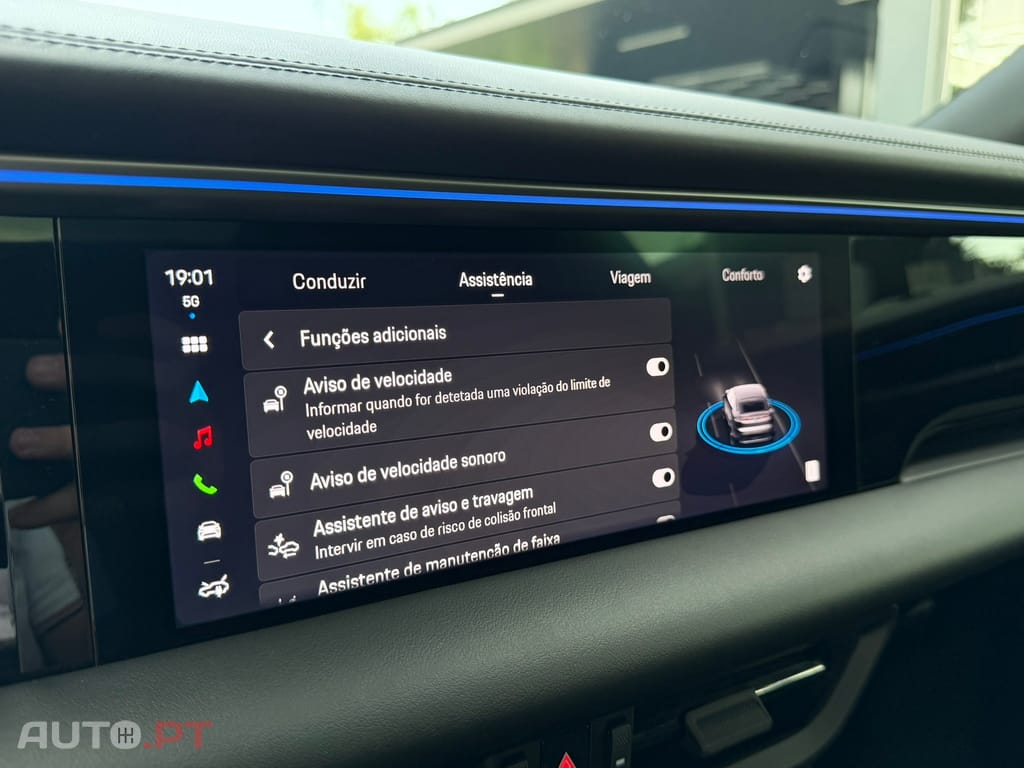 Porsche Macan Electric 4