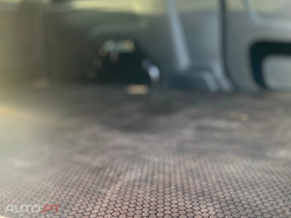 Peugeot Partner 1.5 BlueHDi Asphalt Longa EAT8