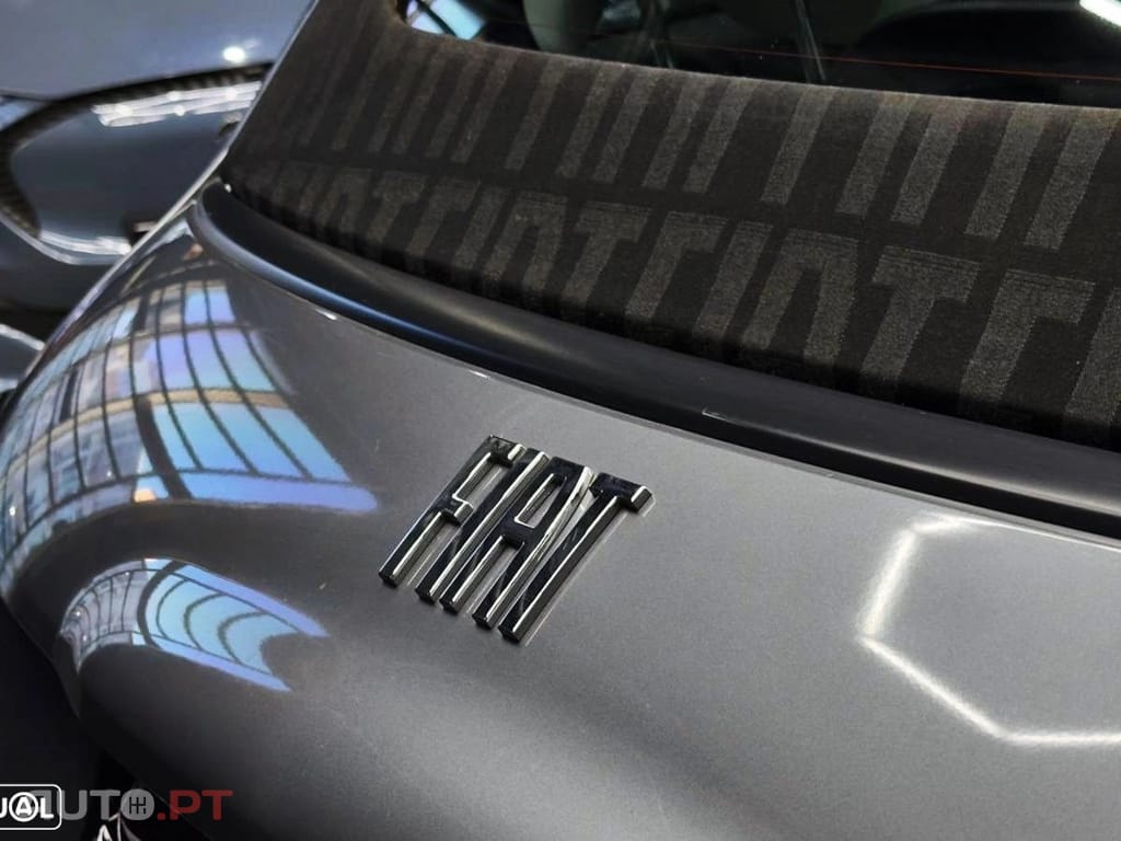 Fiat 500e La Prima