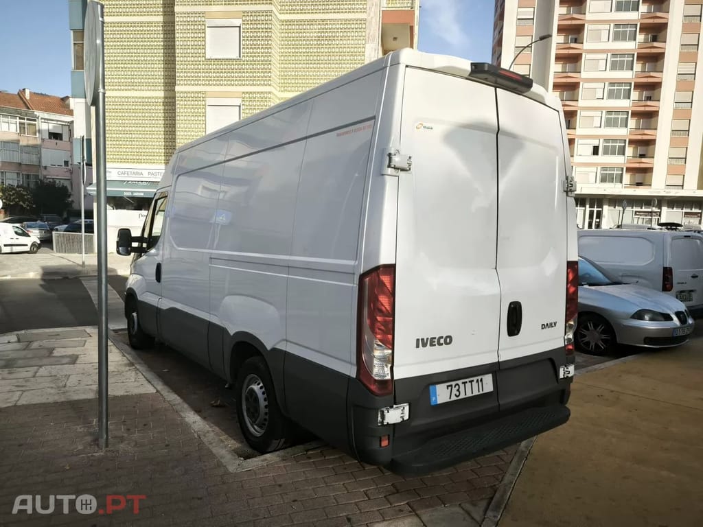 Iveco Daily  2.3 35 S 140 Isotérmica