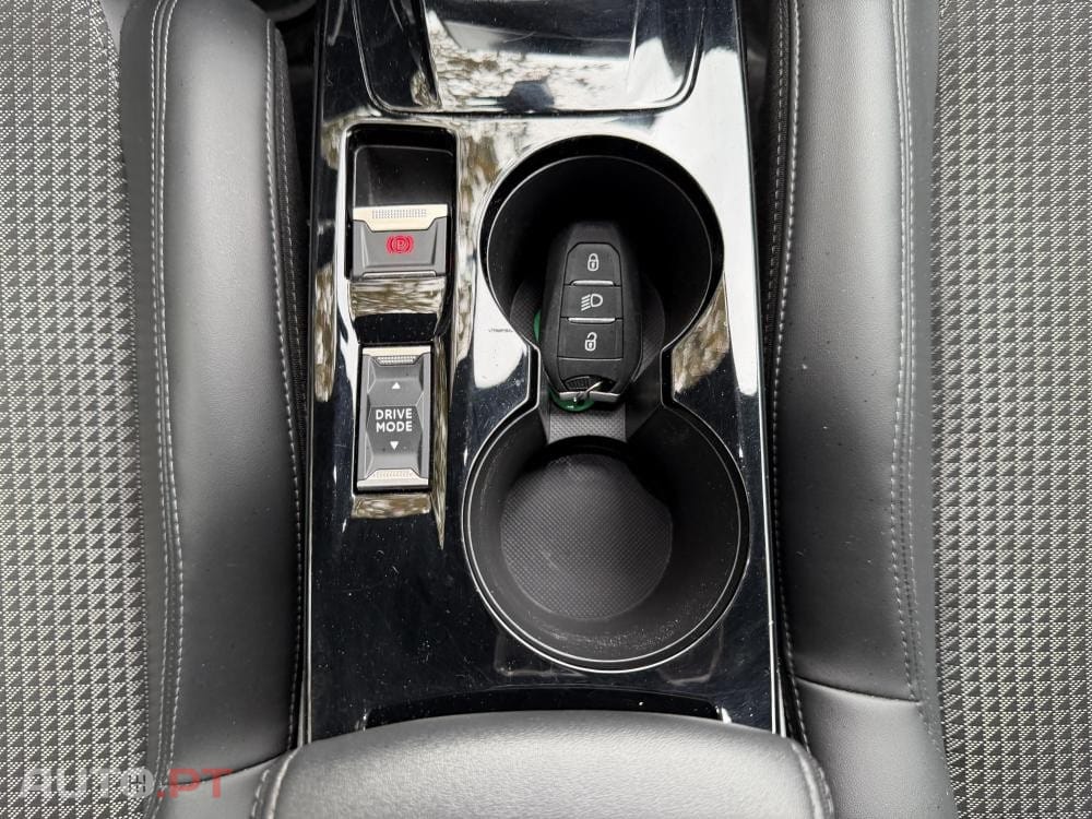 Peugeot E-2008 50 kWh GT