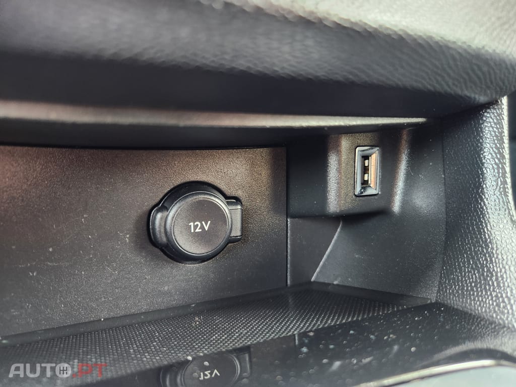 Peugeot 308 1.5 BlueHDi Business Line