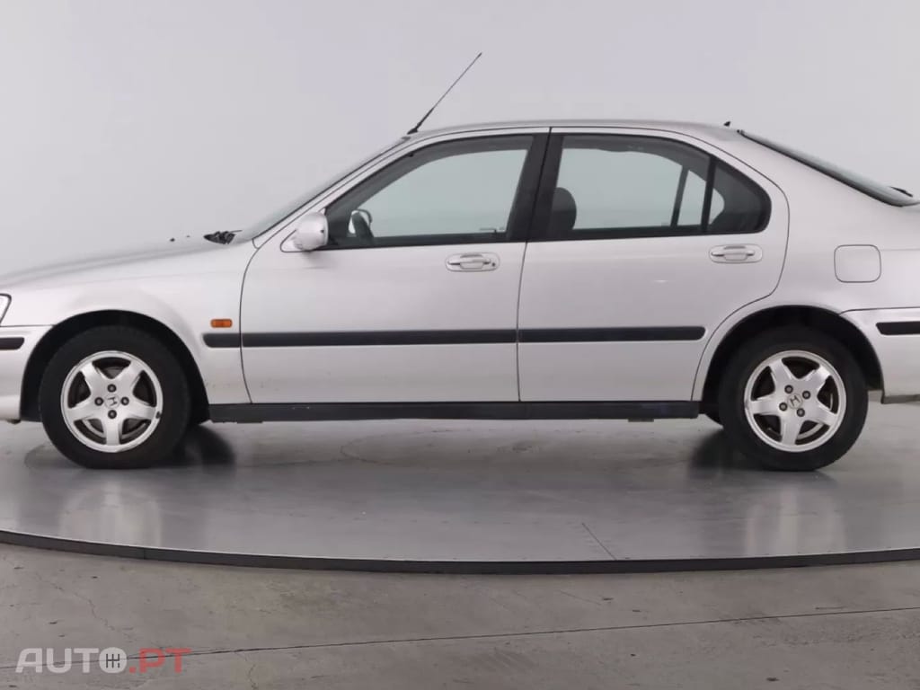 Honda Civic 1.5i Profile