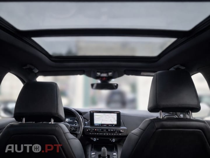 DS DS7 Crossback E-Tense Performance Line EAT8