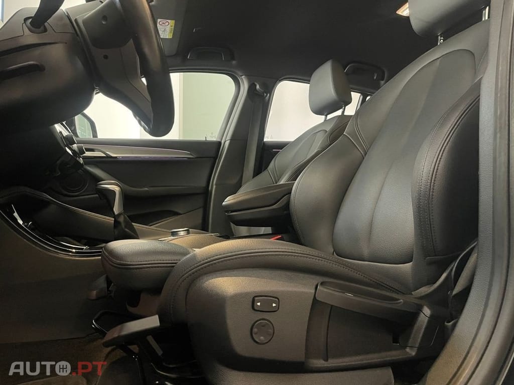 BMW X2 25 e xDrive Pack M