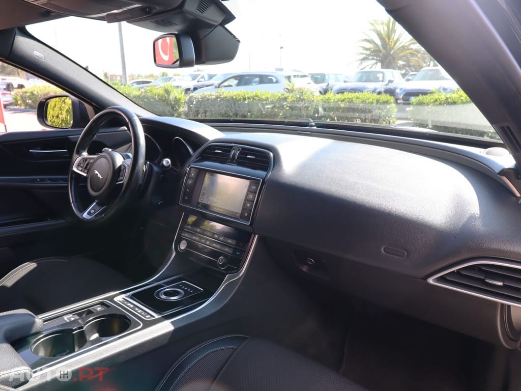 Jaguar XE 2.0 D R-Sport Aut.