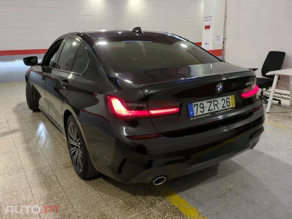 BMW 330 e Touring Pack M Auto