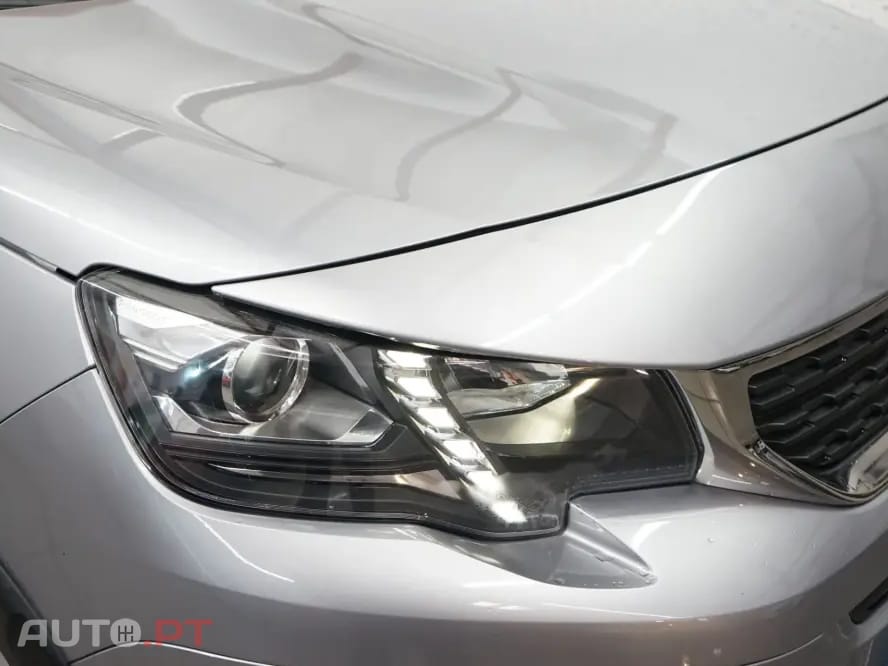 Peugeot Rifter 1.2 PureTech Allure