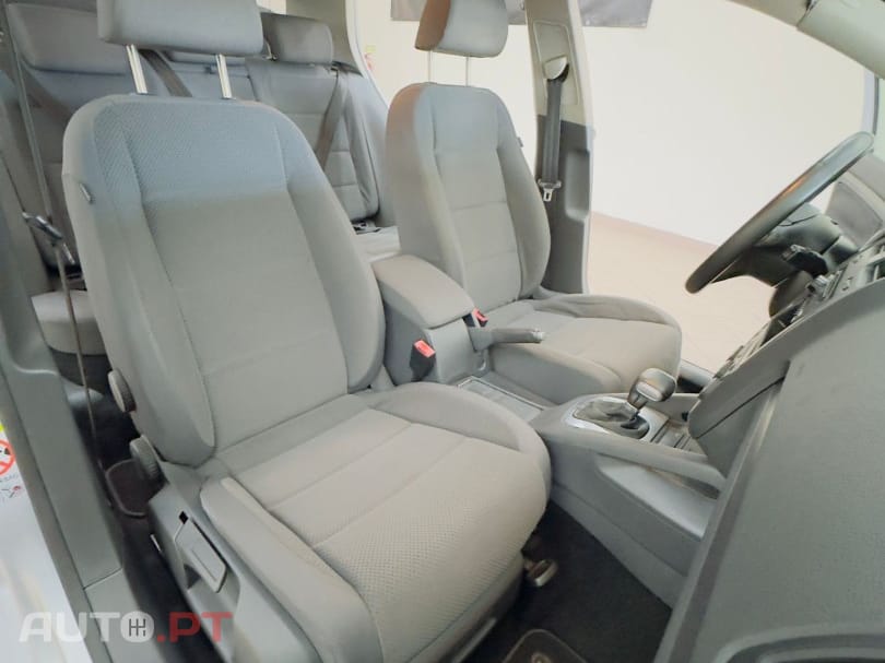 Volkswagen Golf 1.9 TDi Confortline DSG