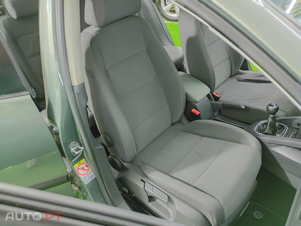 Volkswagen Golf 1.9 TDi 6V Confortline
