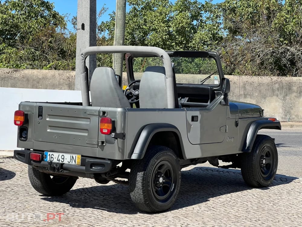 Jeep Wrangler 2.5 Sport Soft Top
