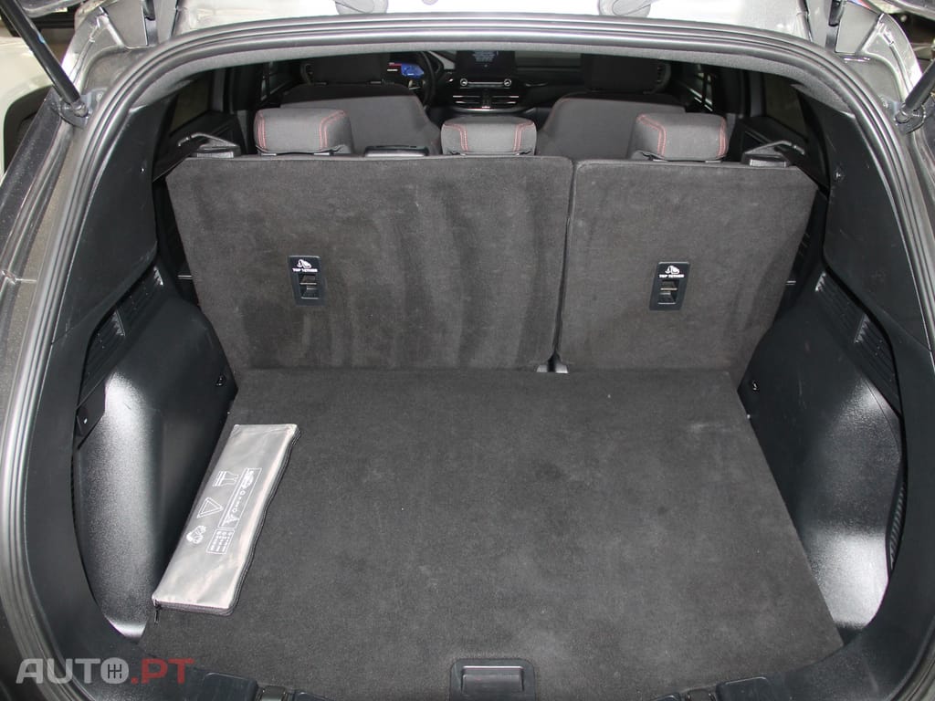 Ford Kuga 1.5 TDCi EcoBlue St-Line