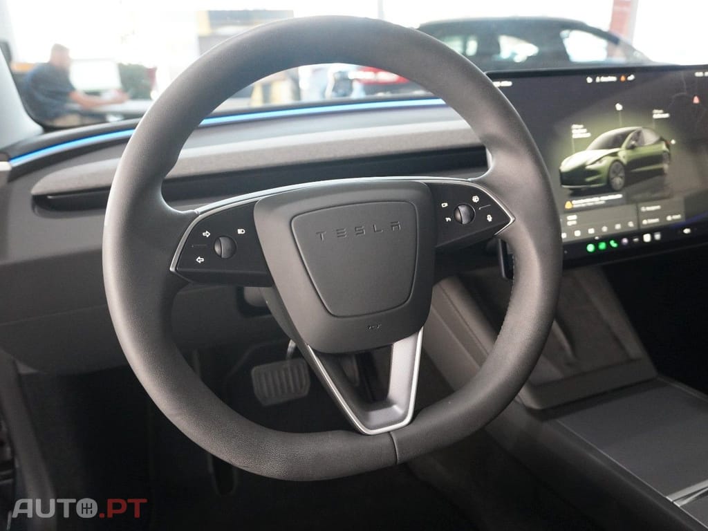 Tesla Model 3 Standard Range Plus RWD