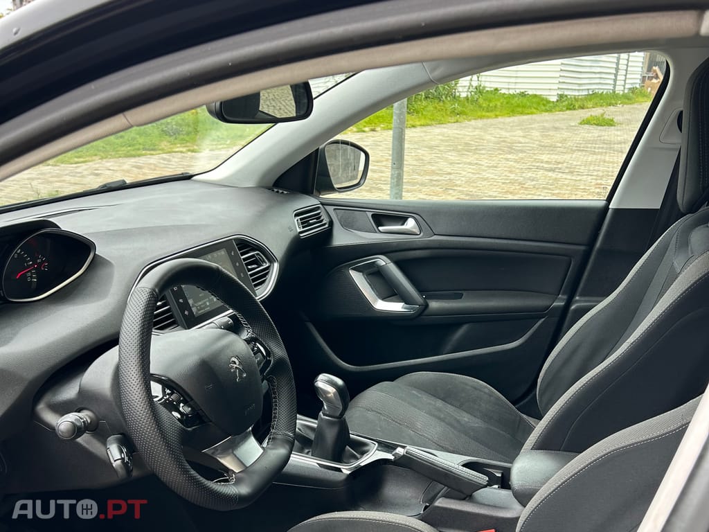 Peugeot 308 SW 1.6 BlueHDI Style