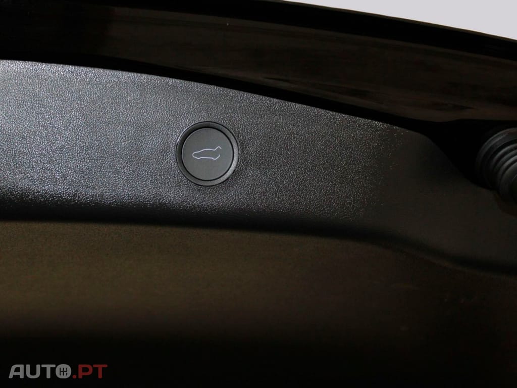 Tesla Model 3 LONG RANGE I.V.A DEDUTÍVEL 