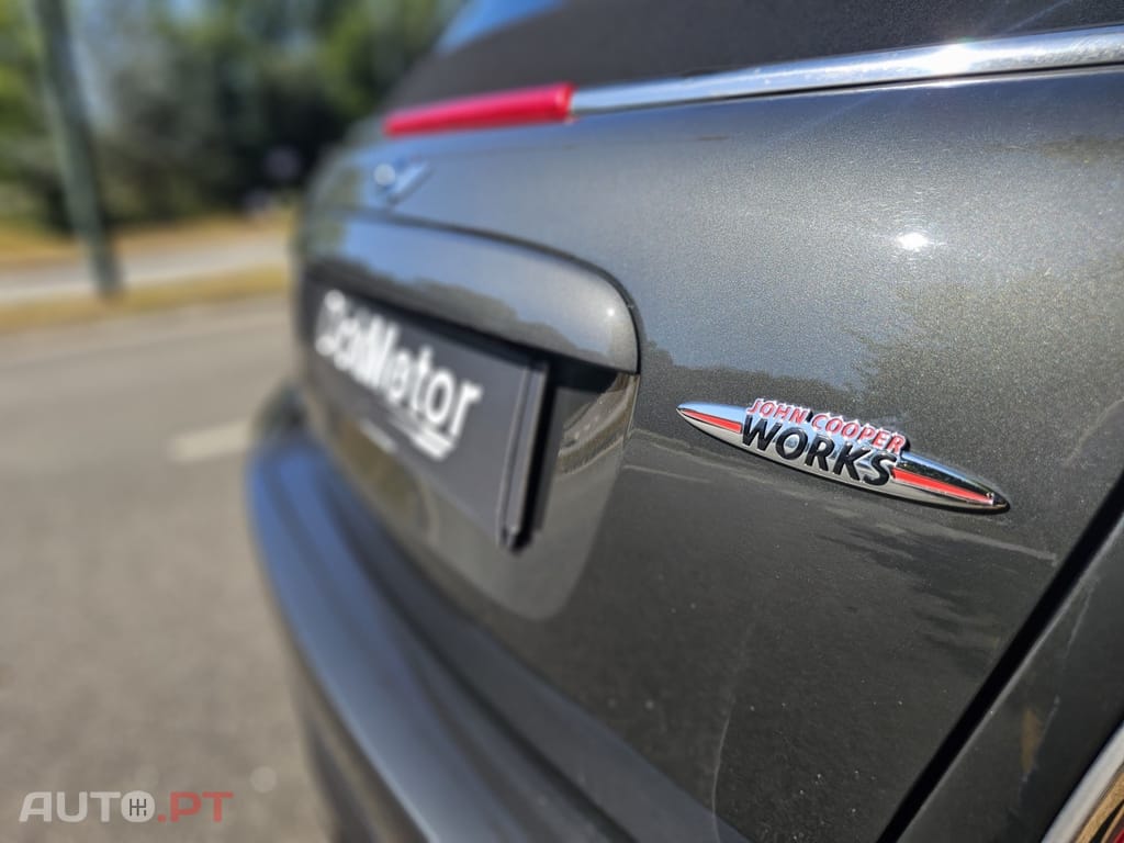 MINI Cabrio John Cooper Works