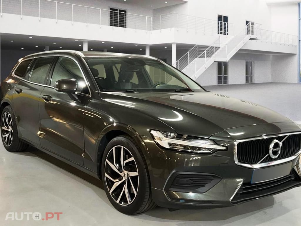 Volvo V60 2.0 T4 Momentum Plus