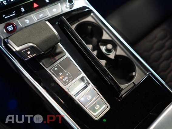 Audi RS6 Performance PANO AIR MATRIX HA STHZ