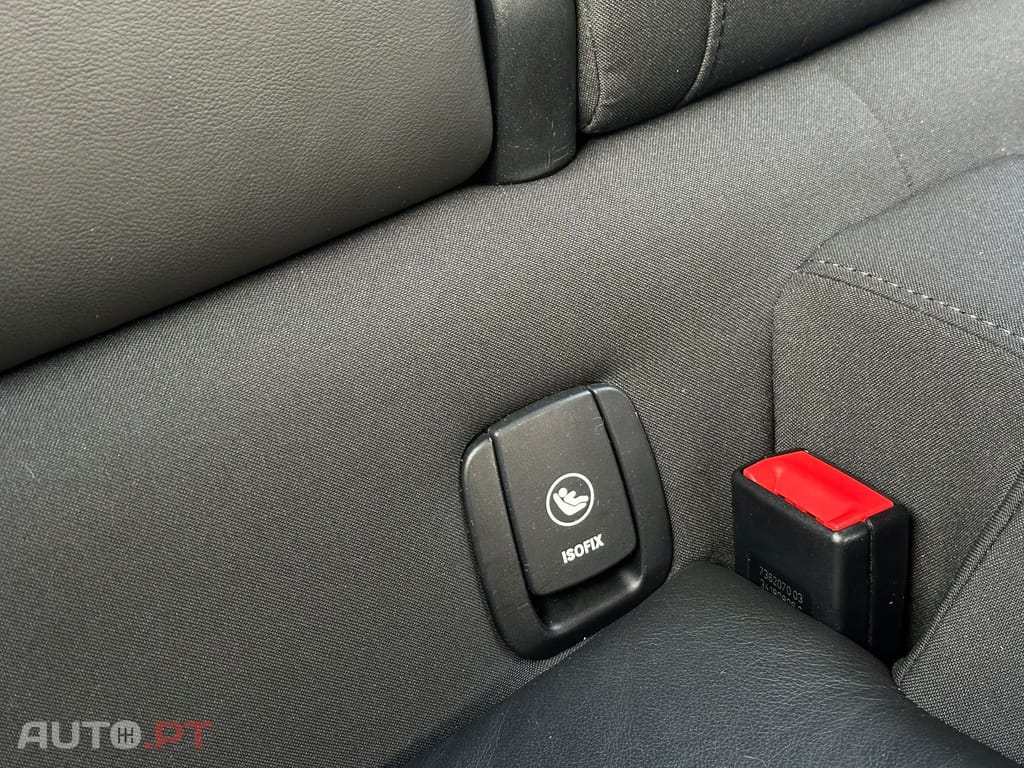 MINI Cooper Cooper D