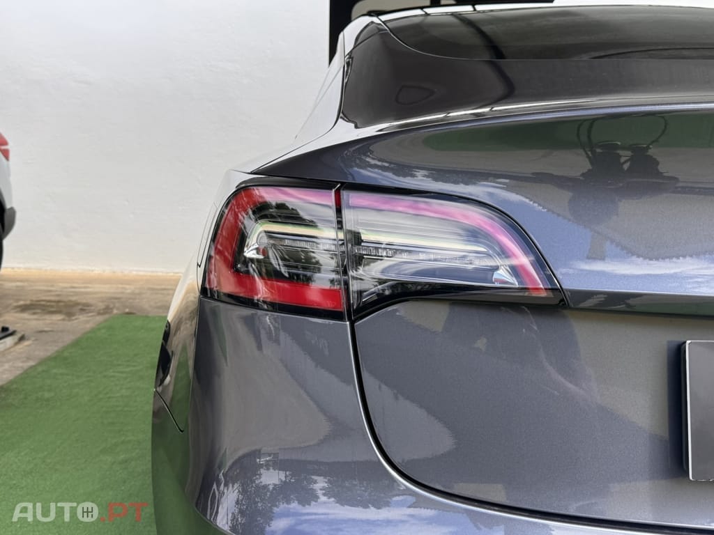 Tesla Model 3 Standard RWD Plus