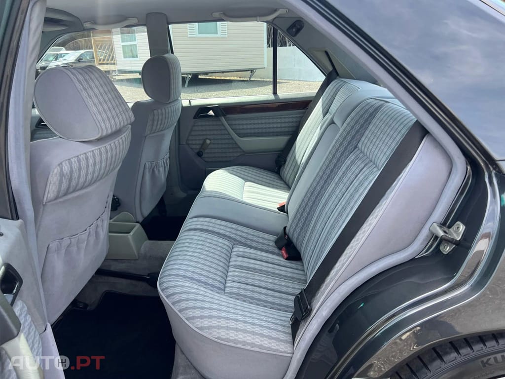 Mercedes-Benz E 280 Classic