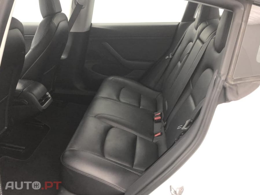 Tesla Model 3 Long-Range Dual Motor AWD