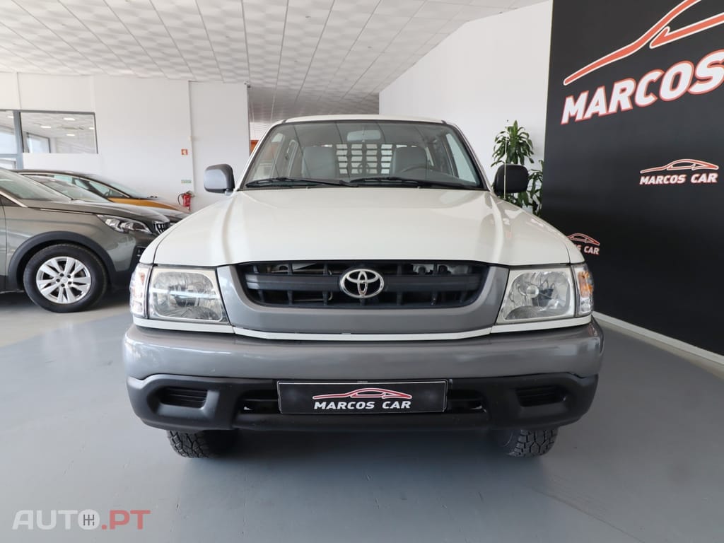 Toyota Hilux 2.5 D-4D CE AC