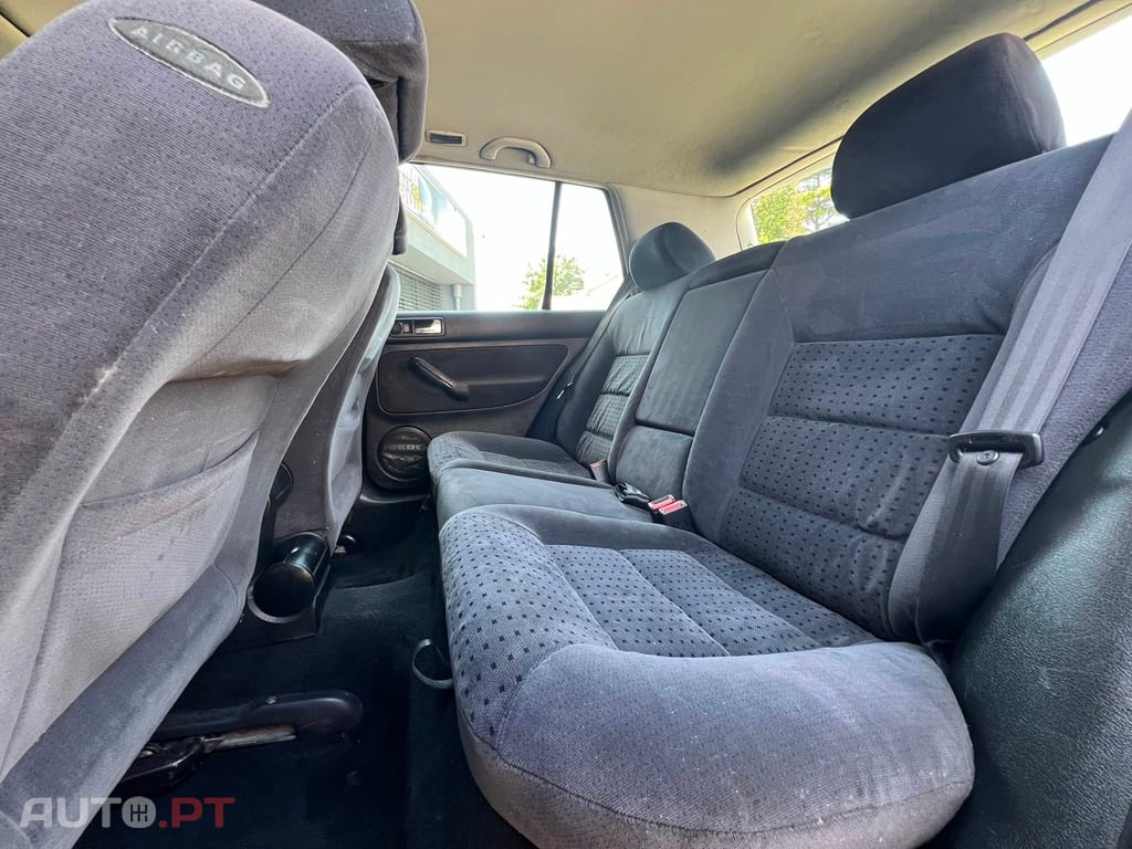 Volkswagen Golf 1.4i Confort