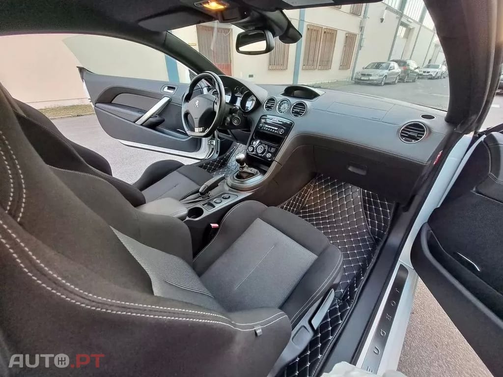 Peugeot RCZ 1.6 200 THP Onyx