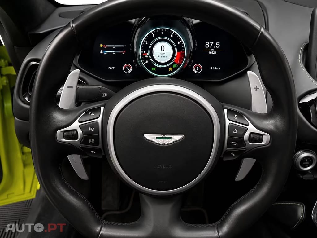 Aston Martin Vantage Coupé V8