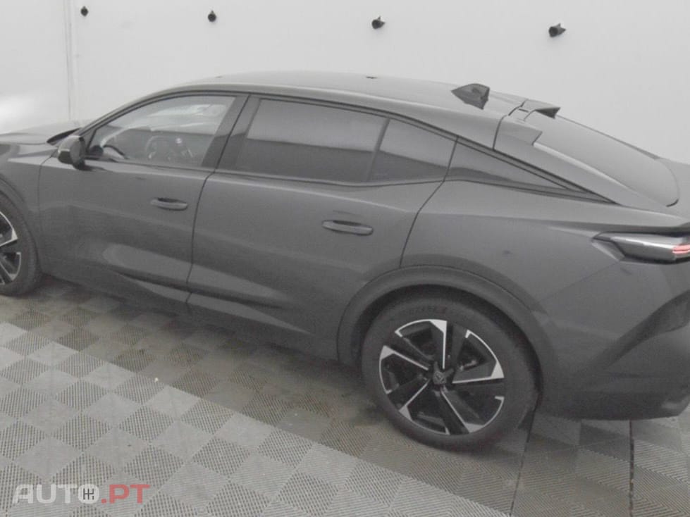 Peugeot 408 1.2 PureTech Allure EAT8